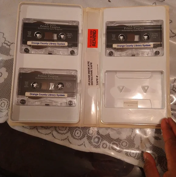 3 CS LEWIS Cassette Audiobooks Unabridged Voyage Dawn Treader Prince Last Battle - Picture 4 of 11